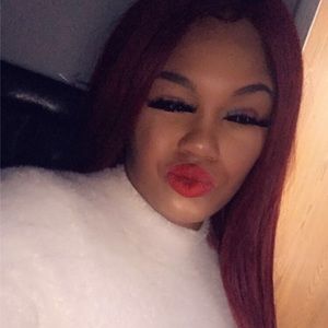 Meet your Posher, Danielle